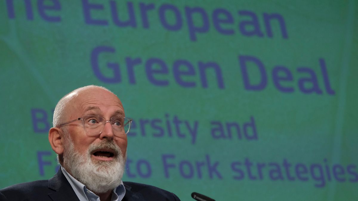 Il est en charge du Green Deal et le commissaire européen au climat Timmermans démissionne